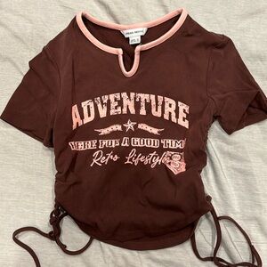 Urban Revivo Crop Top Cute Unique High Quality S